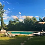 Green Escape Guesthouse With Pool In Villa